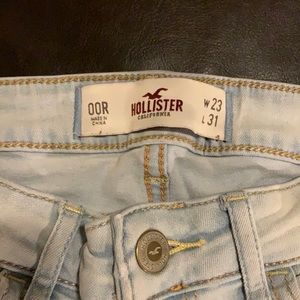 High Wasted Hollister Light Denim Jeans